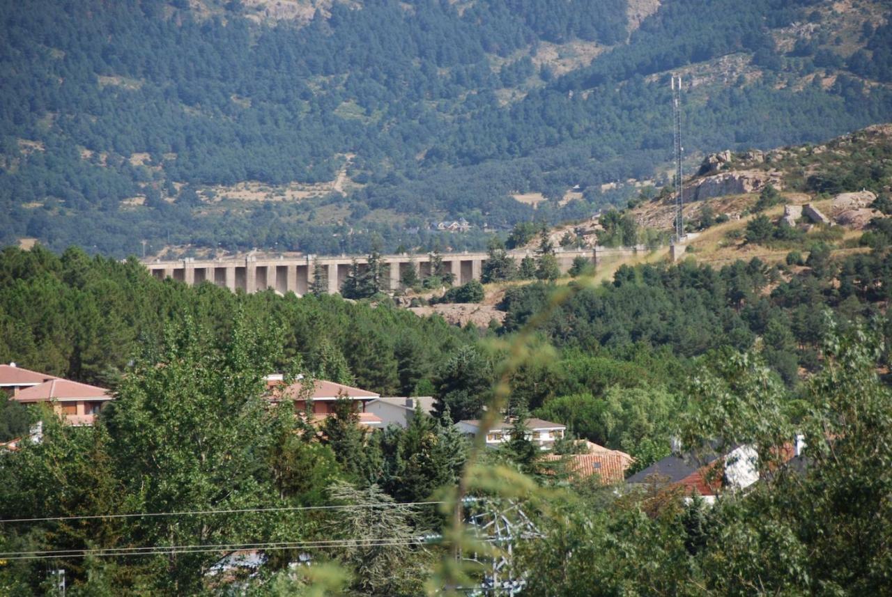 B&B Concha Becerril de la Sierra Exteriör bild